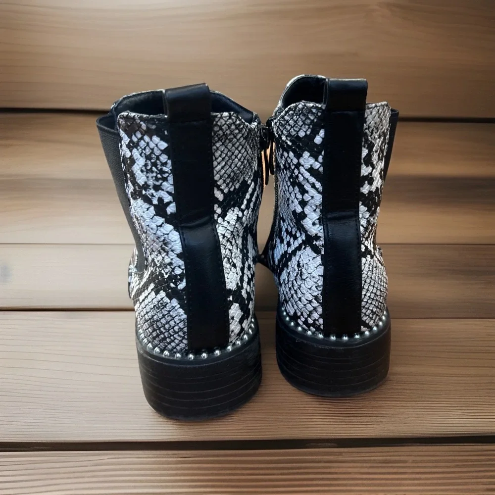 Day-Vine Women's Ankle Boots Black‎ And White Snake Skin Size 36